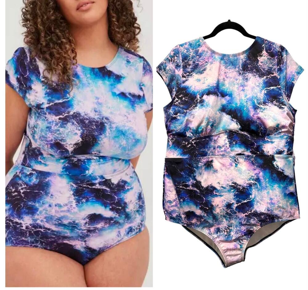 New Torrid 3 (3X 22/24) Ocean Wave Active Wireless One Piece Scoop Back Swimsuit
